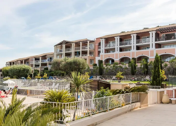 Résidence Le Hameau De Cap Esterel - Maeva - 5 Personnes - Confort Mae-2361